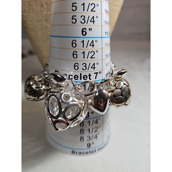 unbranded Jewelry - Silver tone heart bracelet